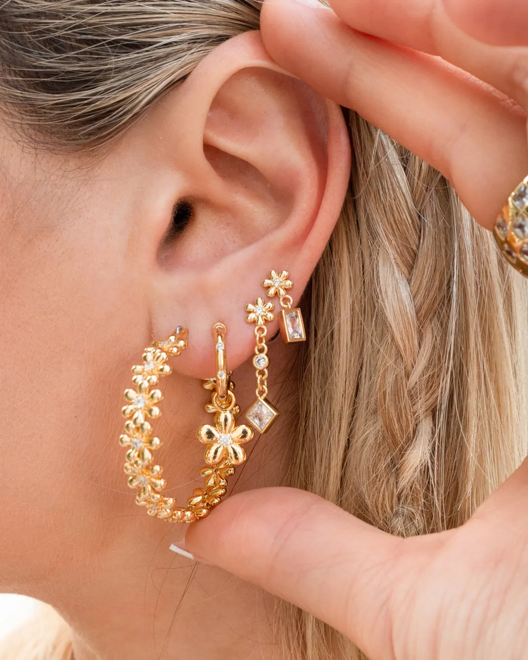 Daisy Chain Hoops- Gold
