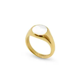 DEMI GOLD PEARL SIGNET RING