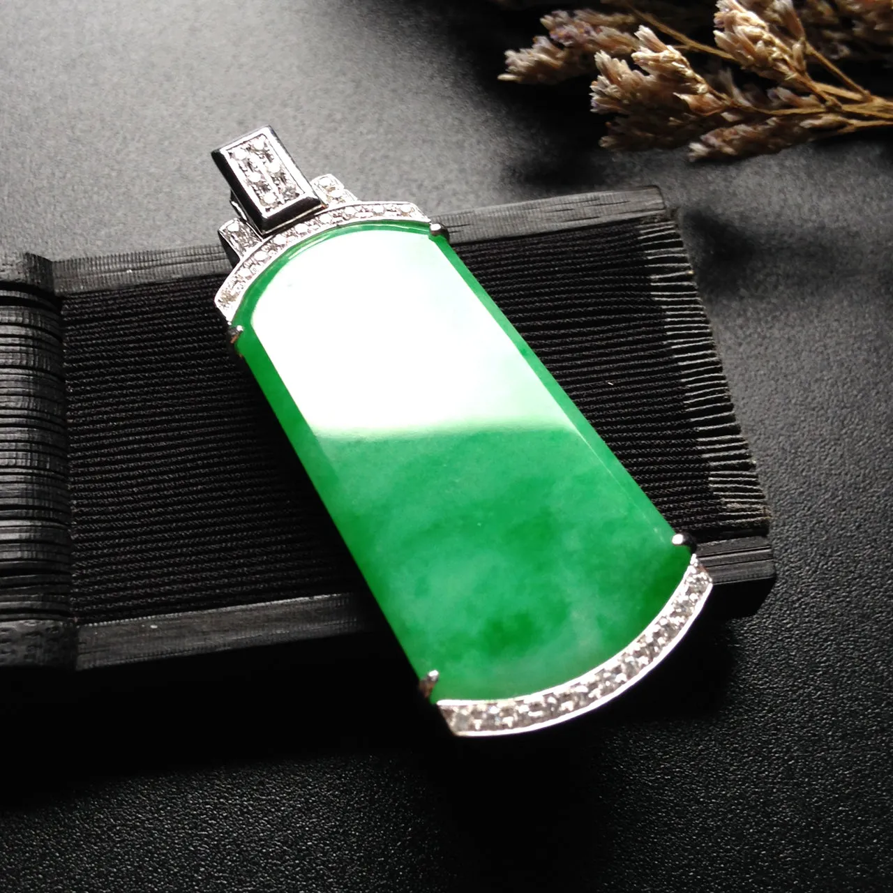 Natural Jade Pendant Jadeite Gold Pendant PT440