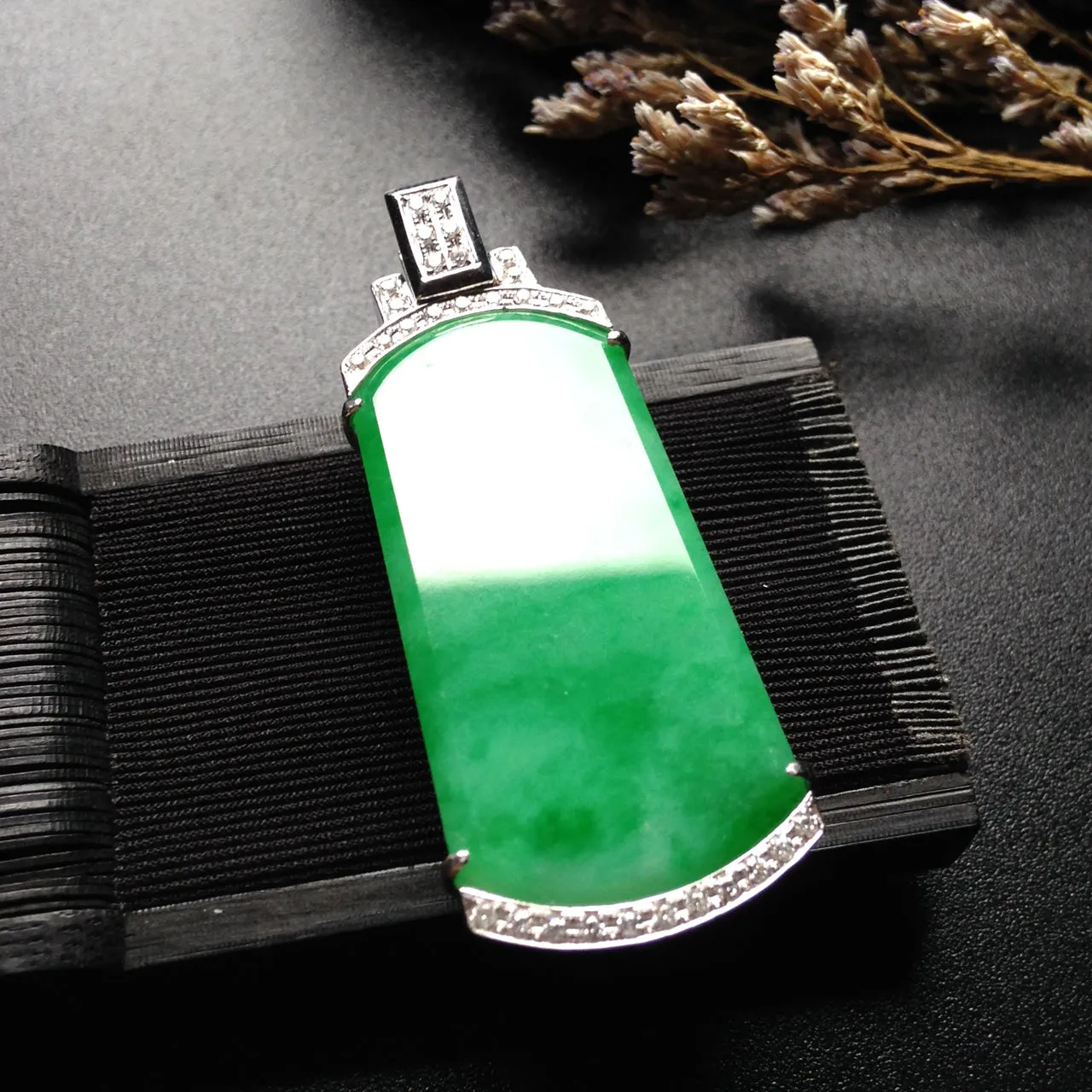 Natural Jade Pendant Jadeite Gold Pendant PT440