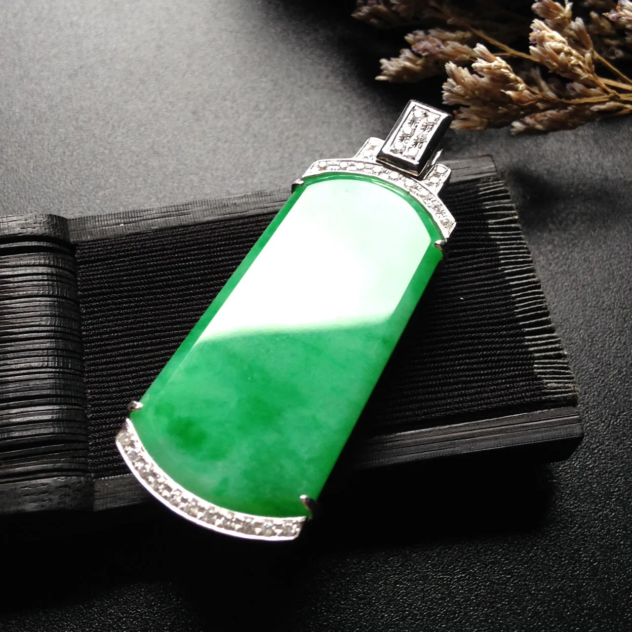 Natural Jade Pendant Jadeite Gold Pendant PT440
