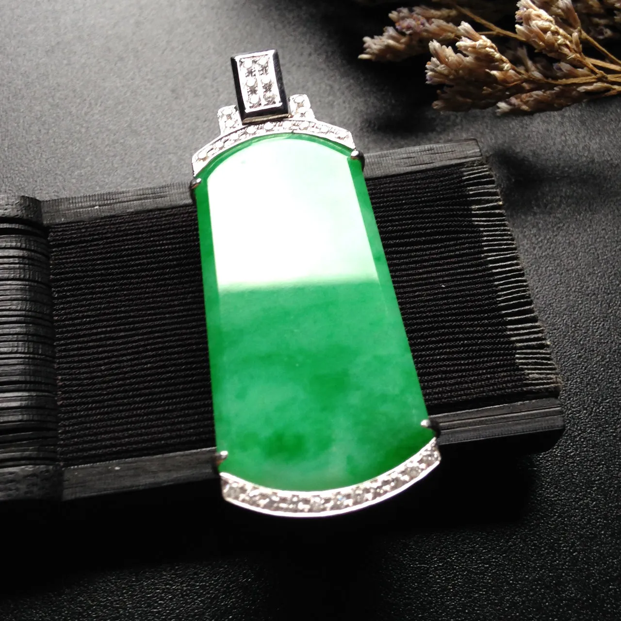 Natural Jade Pendant Jadeite Gold Pendant PT440