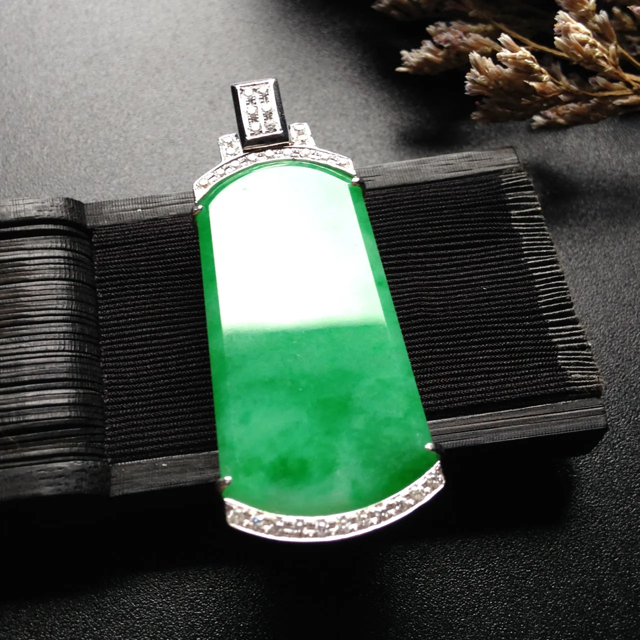 Natural Jade Pendant Jadeite Gold Pendant PT440