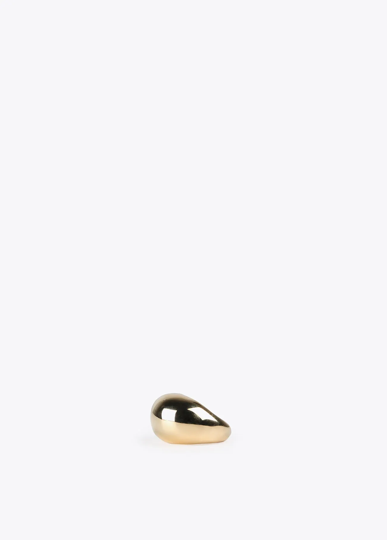 Oval signet ring