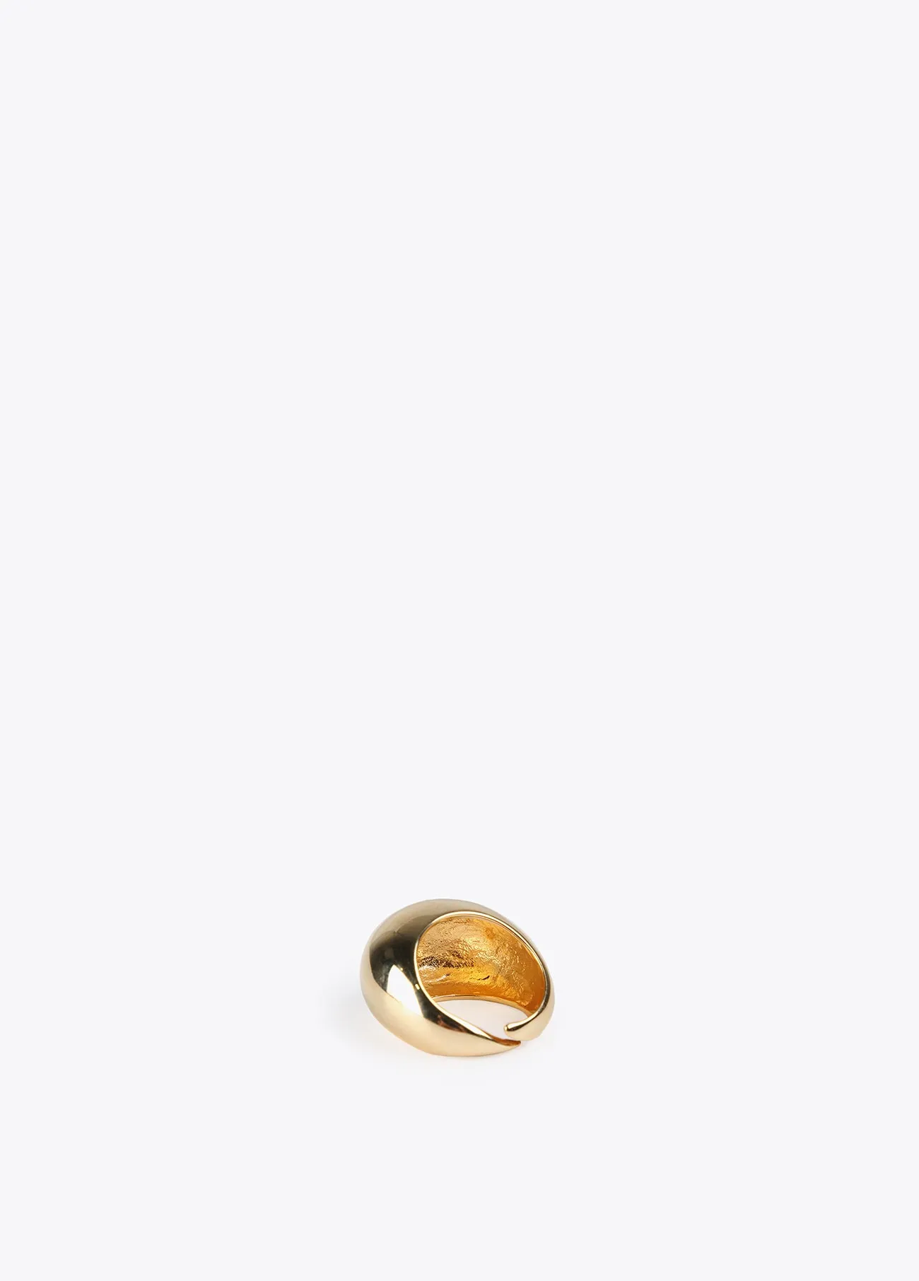 Oval signet ring